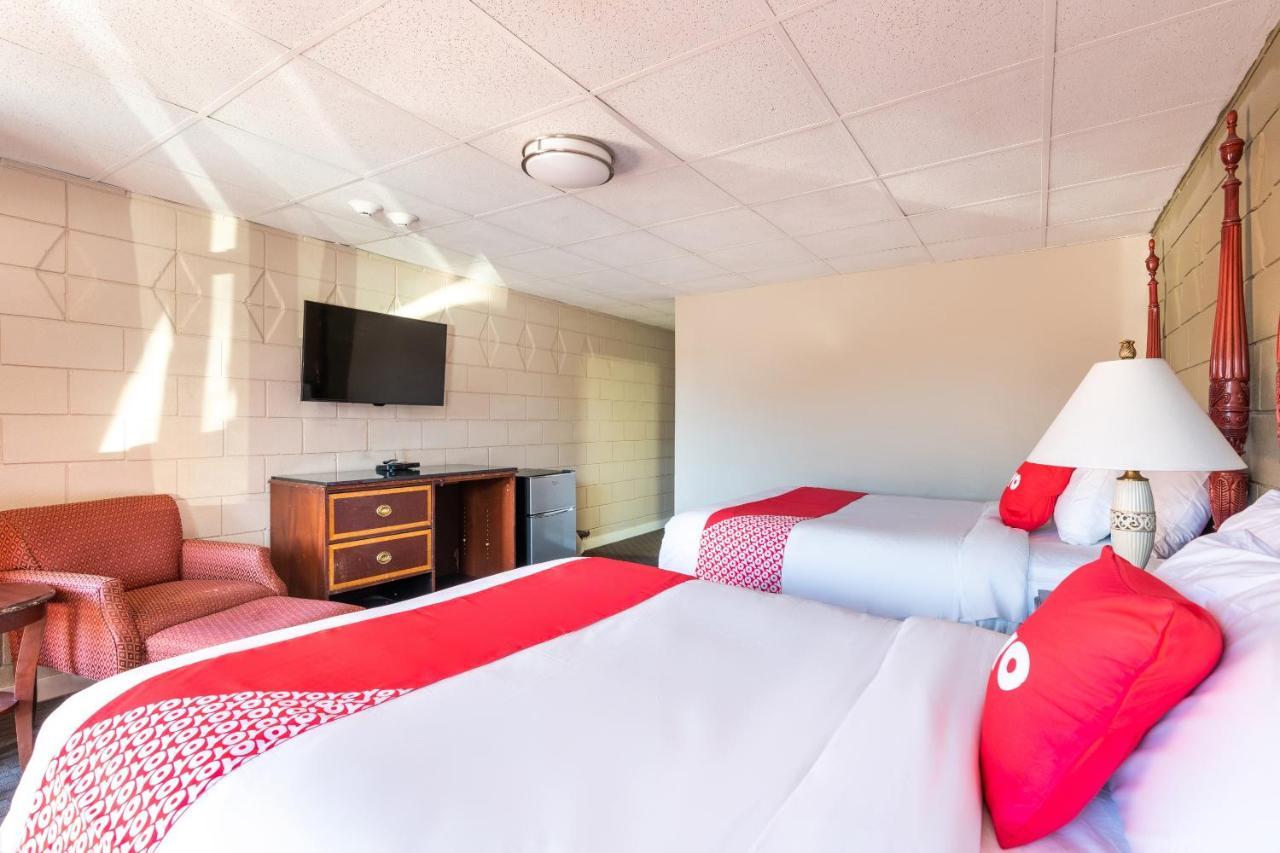 Oyo Hotel Malden Ma Broadway מראה חיצוני תמונה