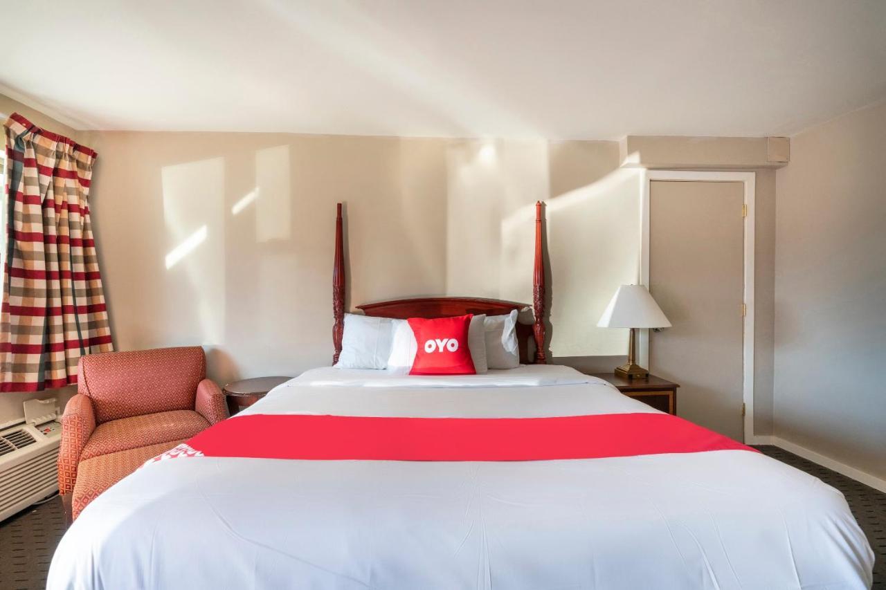 Oyo Hotel Malden Ma Broadway מראה חיצוני תמונה