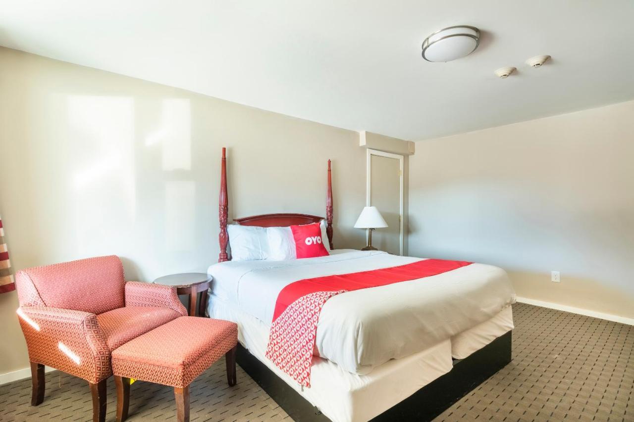 Oyo Hotel Malden Ma Broadway מראה חיצוני תמונה
