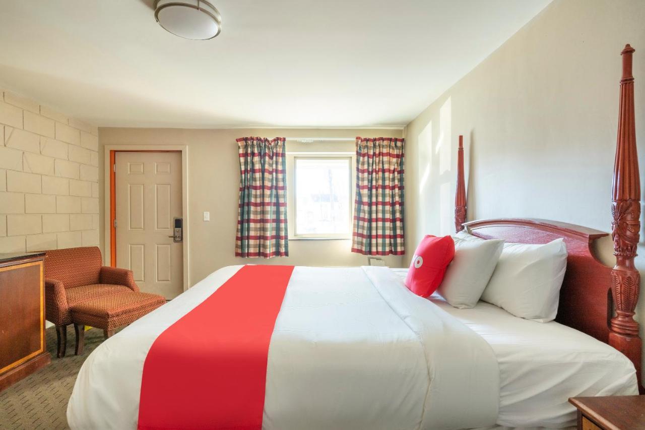 Oyo Hotel Malden Ma Broadway מראה חיצוני תמונה