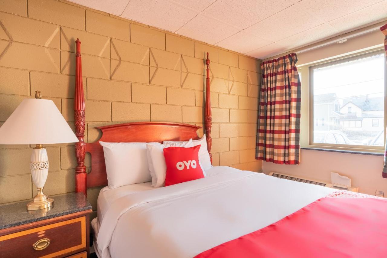 Oyo Hotel Malden Ma Broadway מראה חיצוני תמונה